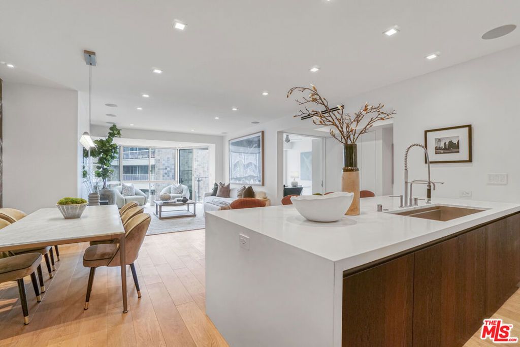 Photo of 515 Ocean Avenue #706S, Santa Monica, CA 90402 (MLS # 26655565)