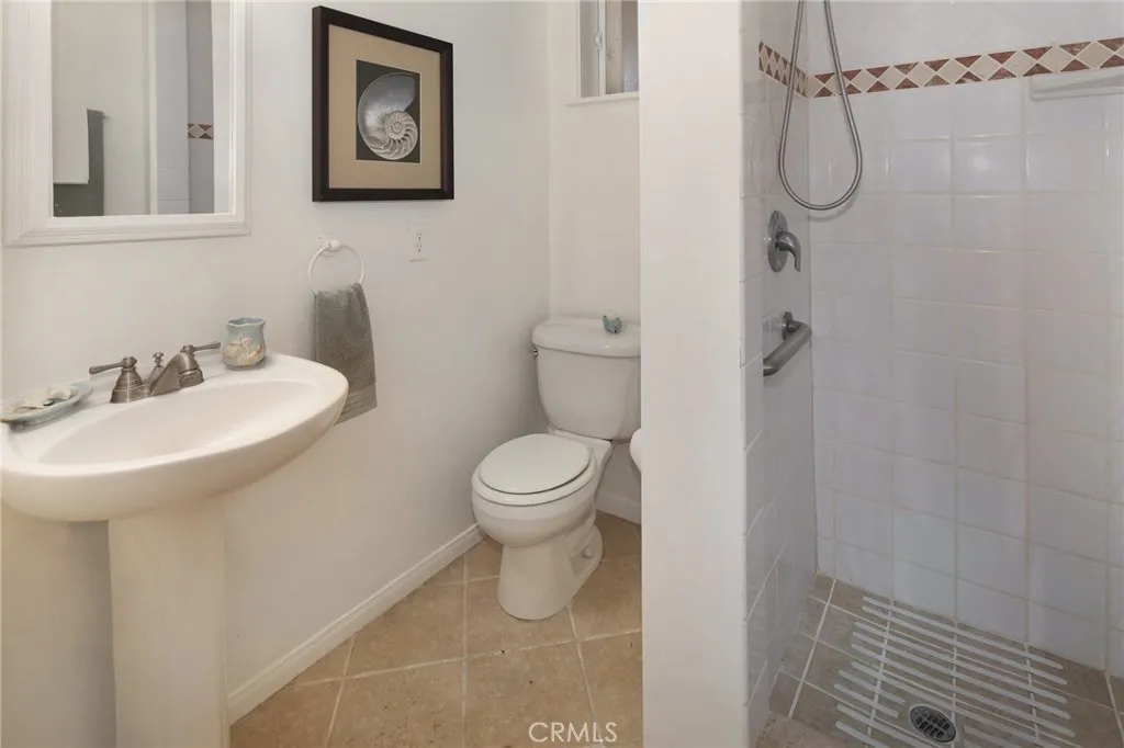 Laguna Beach, California 92651, United States, 3 Bedrooms Bedrooms, ,3 BathroomsBathrooms,Residential,Active,184758