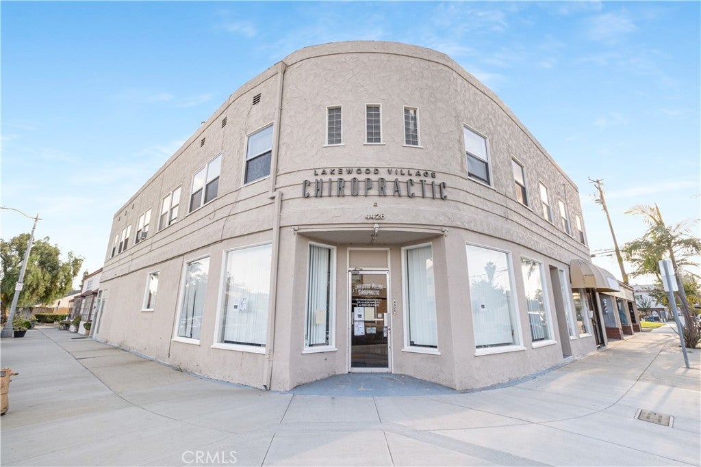 4420 4408 E Greenmeadow