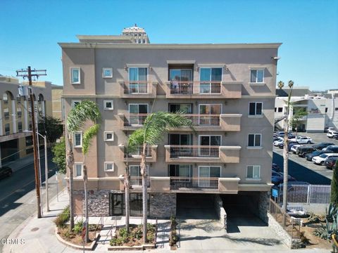 Photo of 3855 Ingraham Street #204, Los Angeles, CA 90005 (MLS # P1-26872)