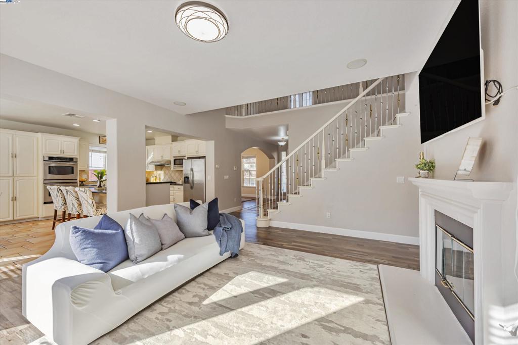 FAIRVIEW - Residential