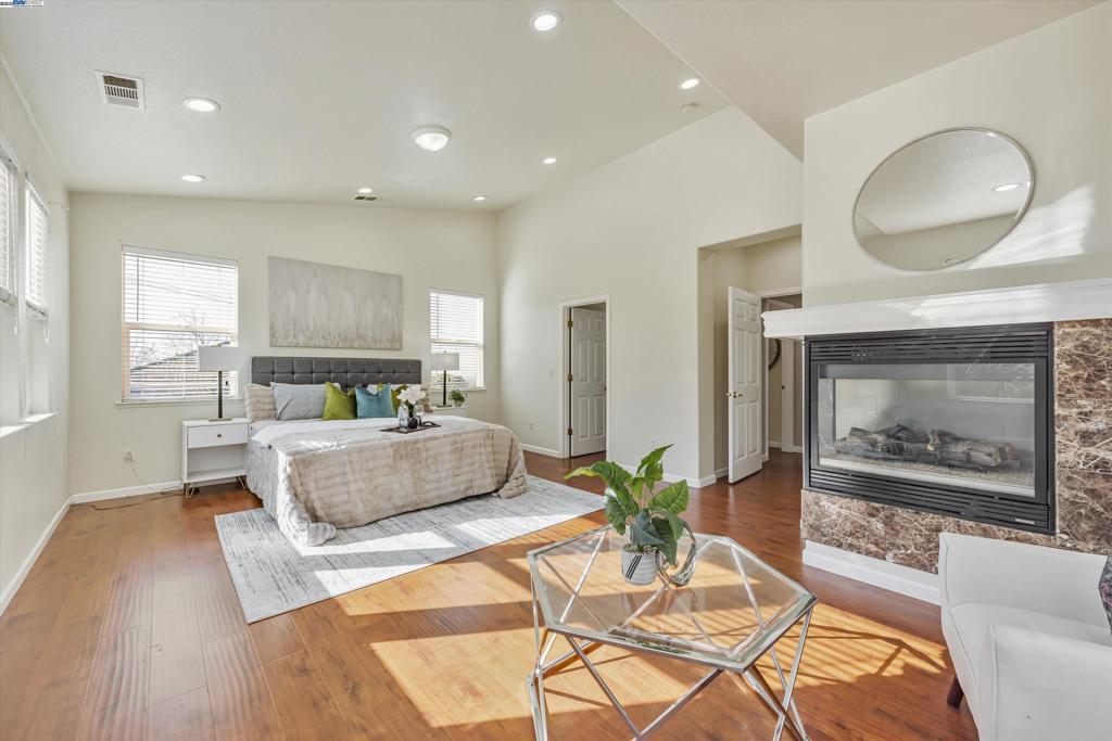 FAIRVIEW - Residential