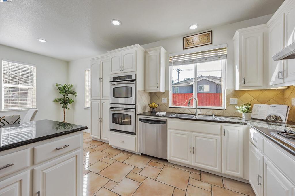 FAIRVIEW - Residential