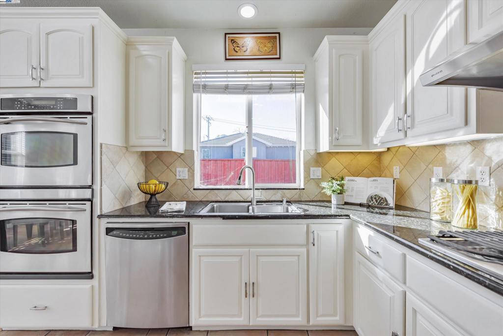 FAIRVIEW - Residential