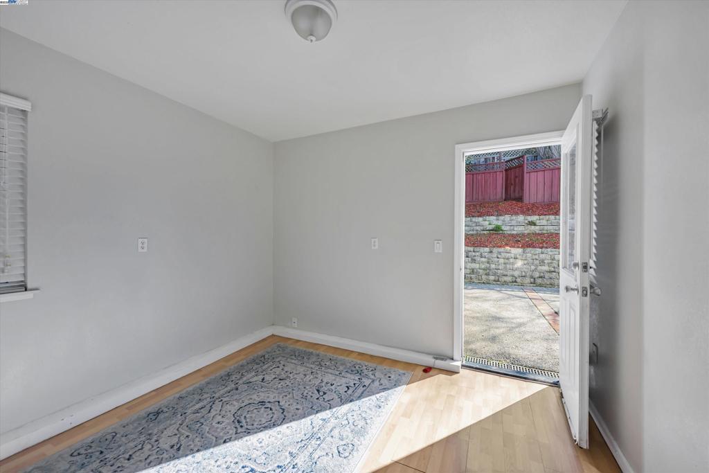 FAIRVIEW - Residential