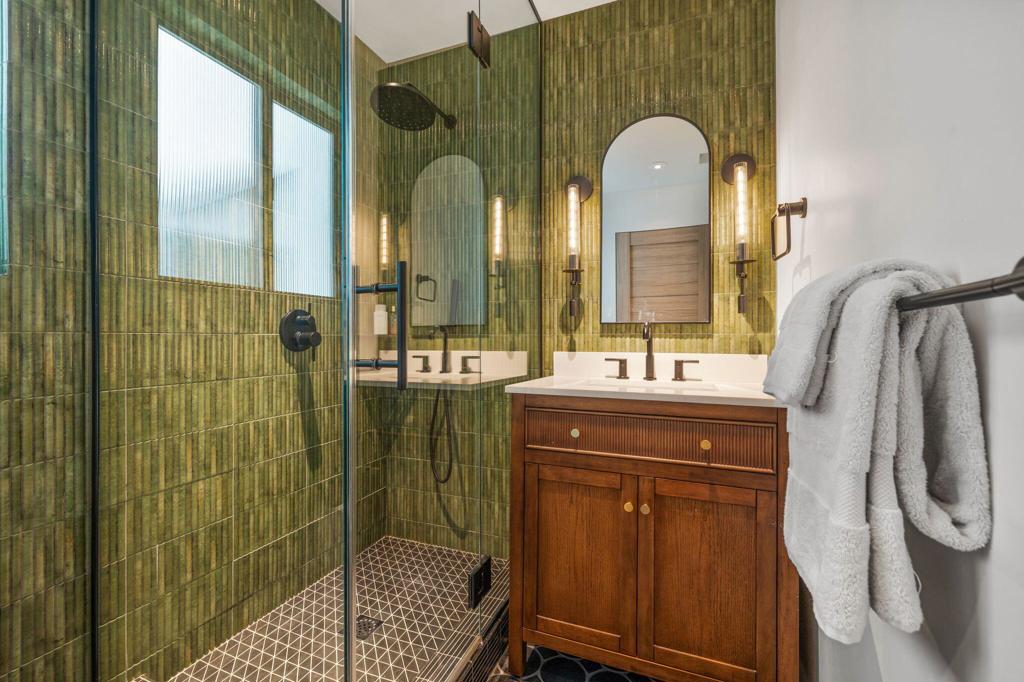 Avondale Country Clu - Residential