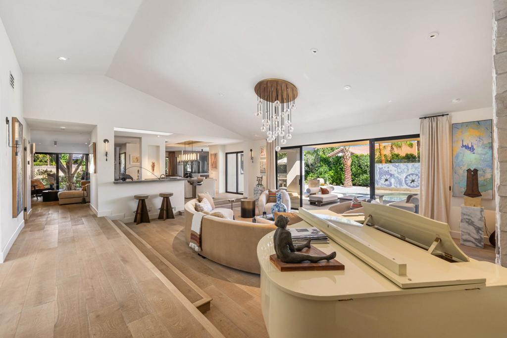 Avondale Country Clu - Residential