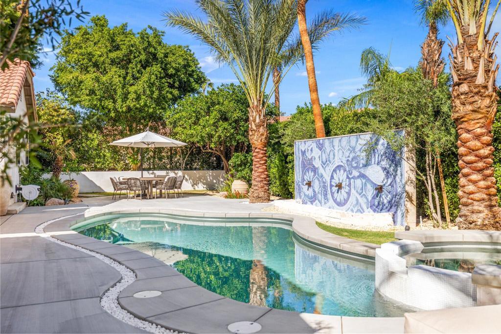 Avondale Country Clu - Residential