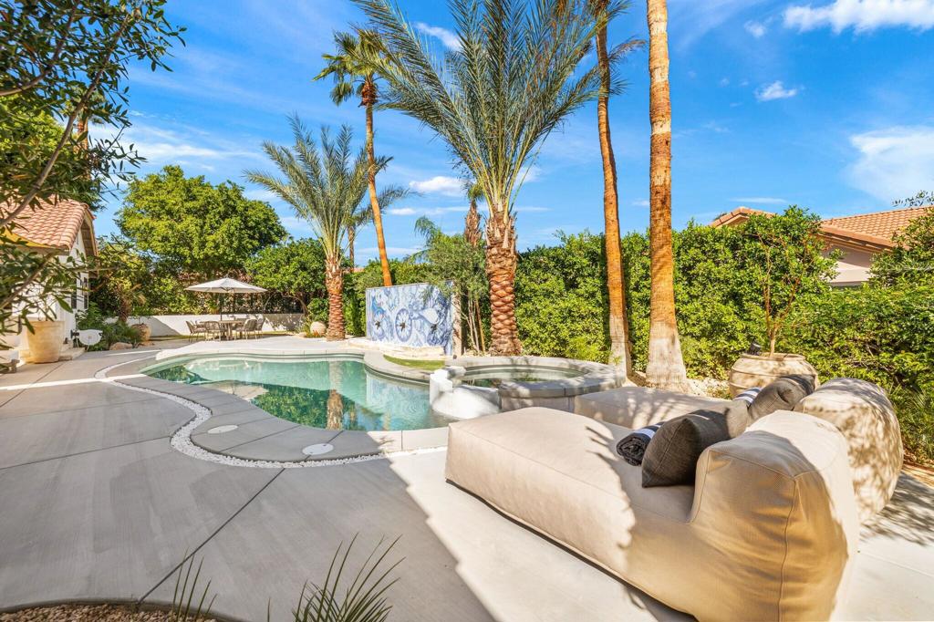 Avondale Country Clu - Residential