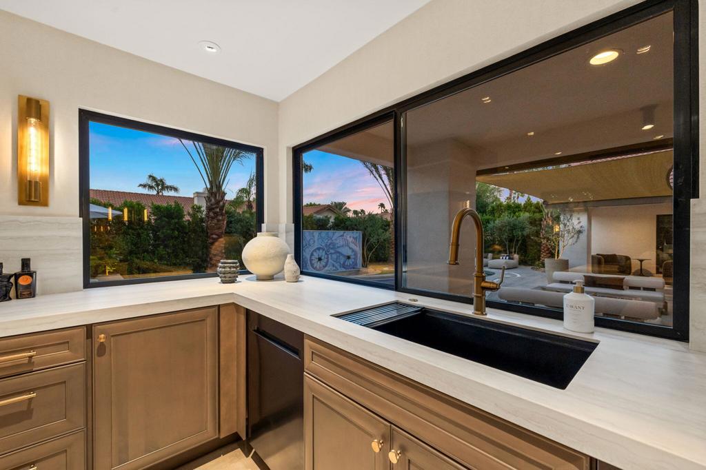 Avondale Country Clu - Residential