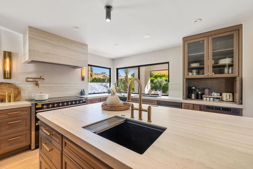 Avondale Country Clu - Residential