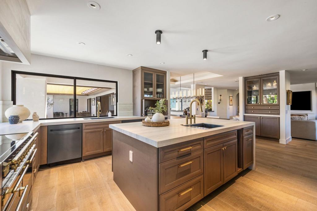 Avondale Country Clu - Residential