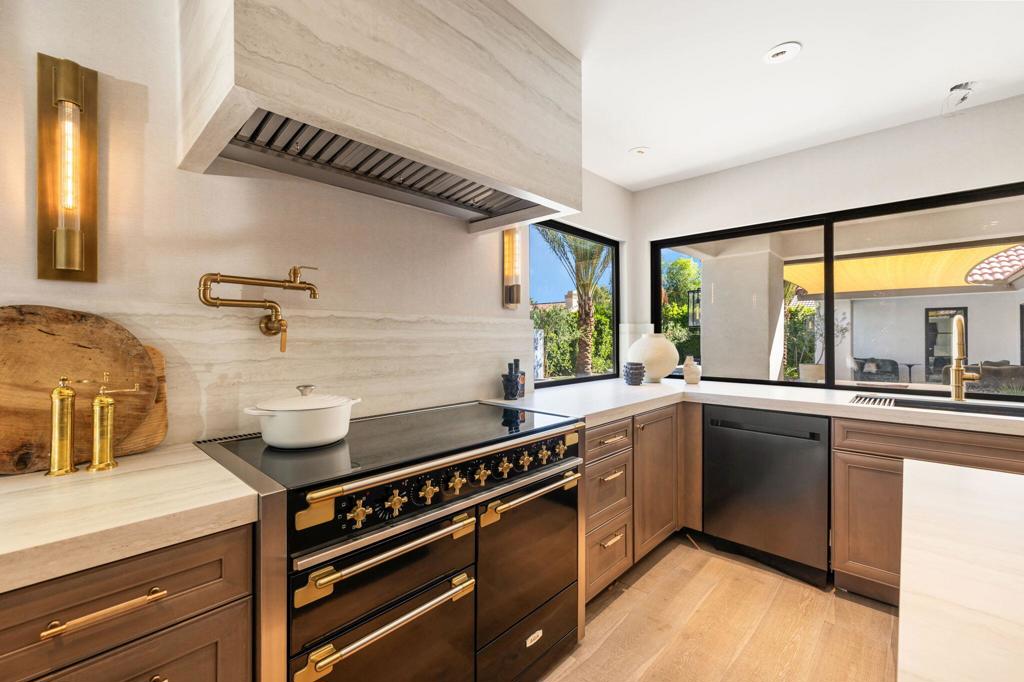 Avondale Country Clu - Residential