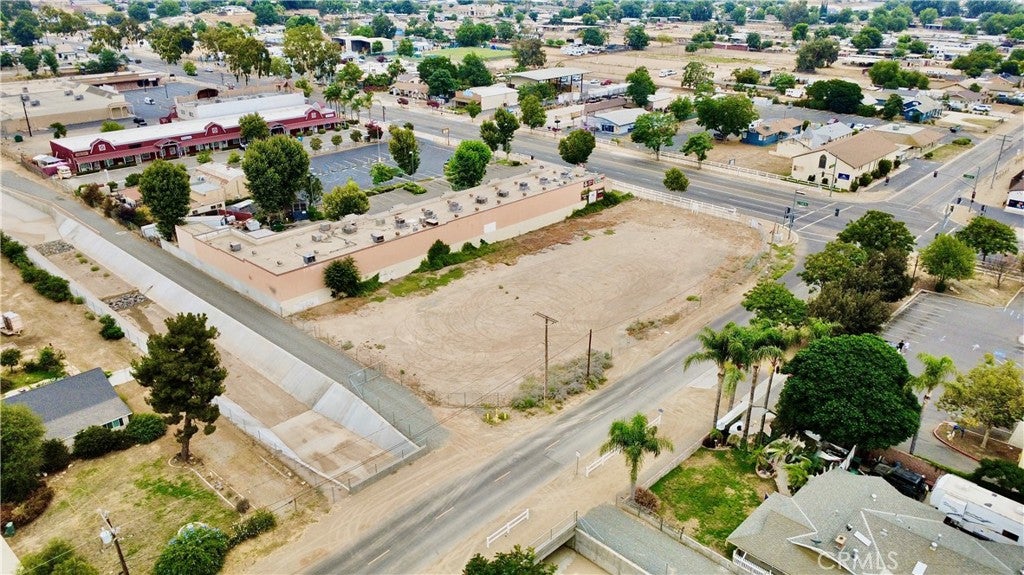 0 6th & Valleyview