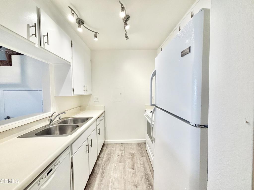 250 E Surfside Drive