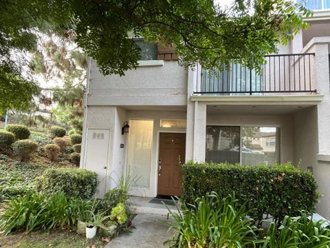 Photo of 1015 Esparanza Way, San Jose, CA 95138 (MLS # ML82059748)