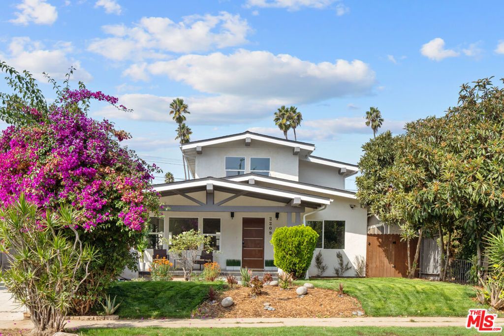 Photo of 2209 West Boulevard, Los Angeles, CA 90016 (MLS # 25603789)