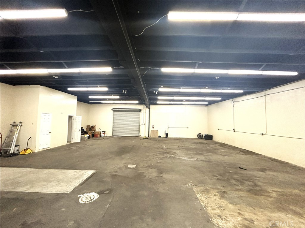 1404 Alamitos