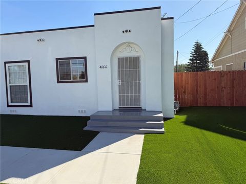 Photo of 4666 Park Avenue, Riverside, CA 92507 (MLS # OC26031876)