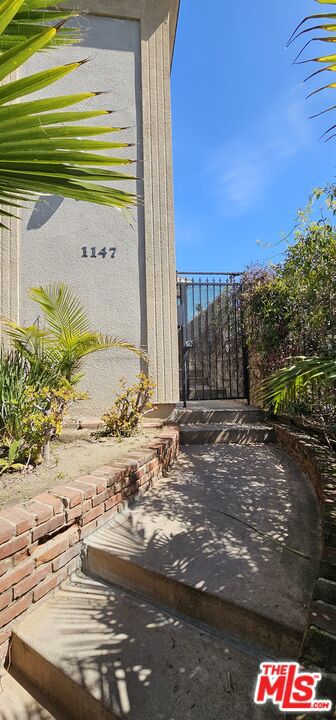 1147 Lincoln Boulevard