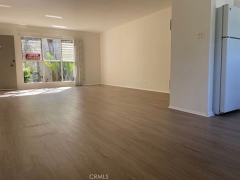 Photo of 630 San Vicente Blvd #B, Santa Monica, CA 90402 (MLS # TR26117606)