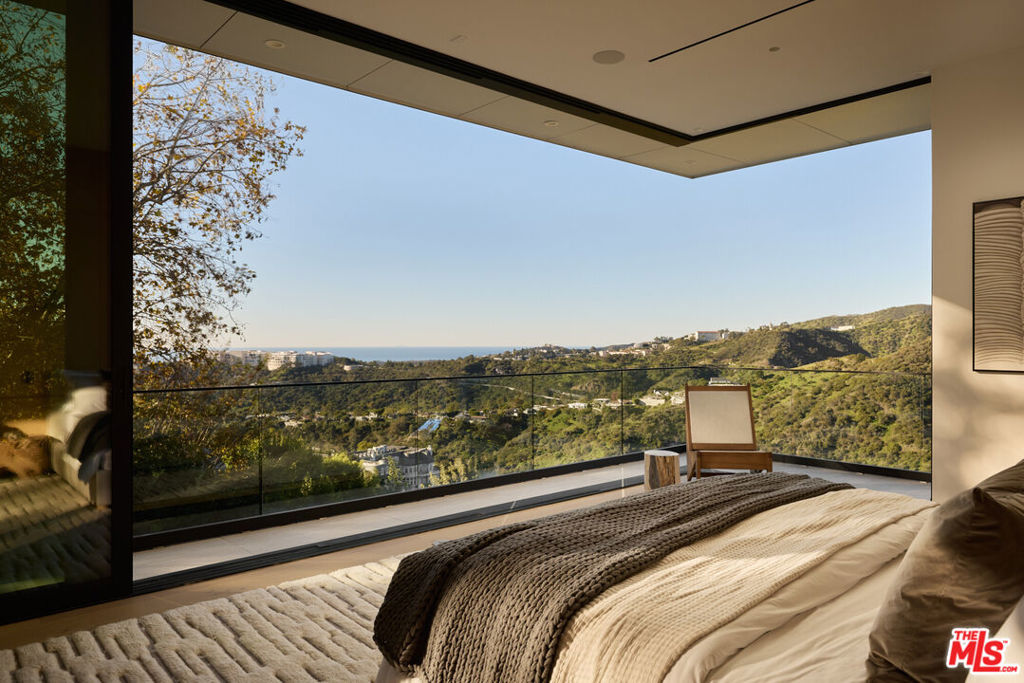 1149 Linda Flora Drive