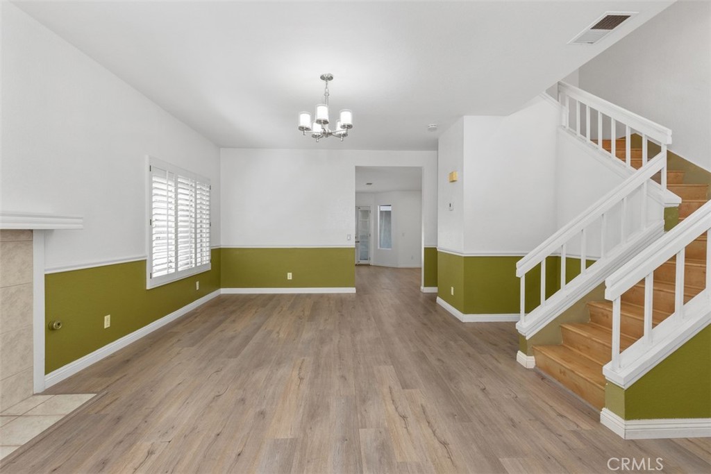 565 Springbrook N