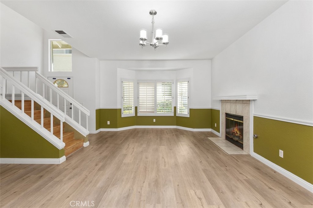 565 Springbrook N