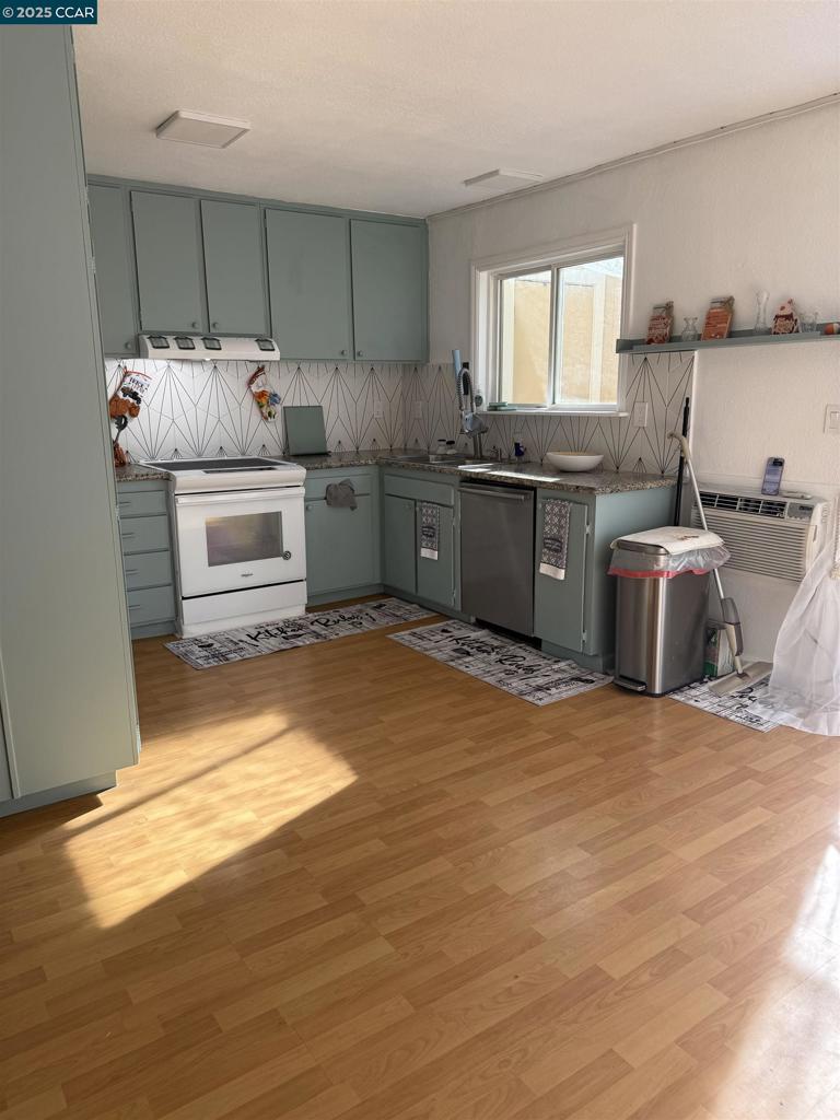 SUMMERWOOD WEST - Residential