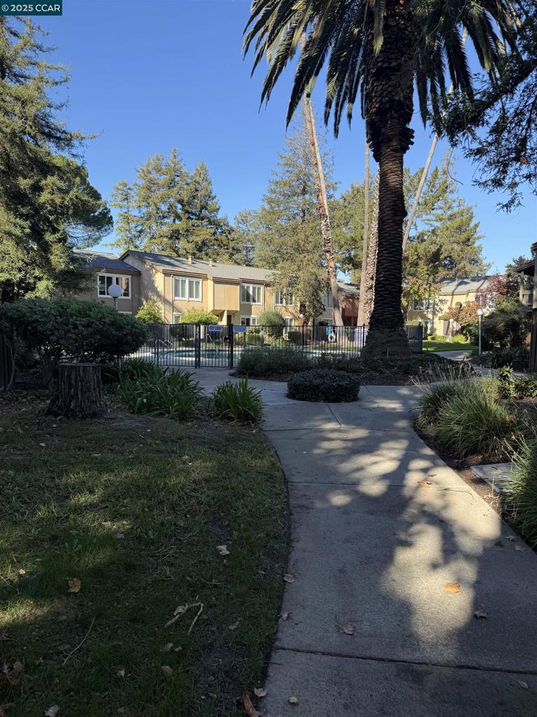 SUMMERWOOD WEST - Residential