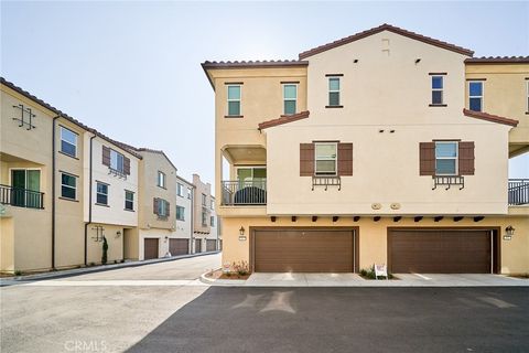 Photo of 163 Dove Landing, Covina, CA 91722 (MLS # PW26114484)