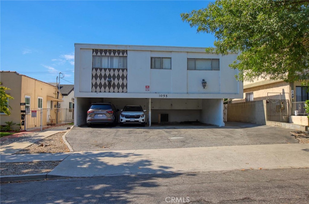 Properties 3 1055 Grover Avenue