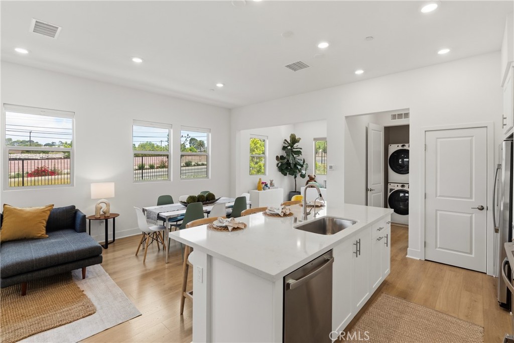 1698 Lexington Lane