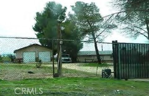 Photo of 46630 172nd St E, Lancaster, CA 93535 (MLS # IV26040999)