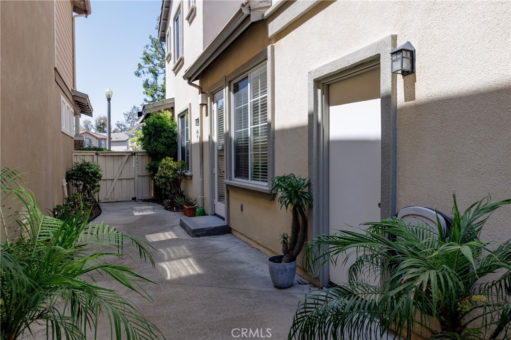 17 Old Spire Drive