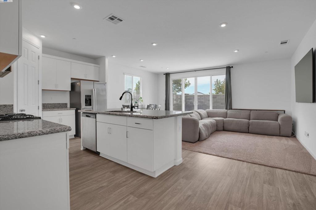 Not Listed - Residential