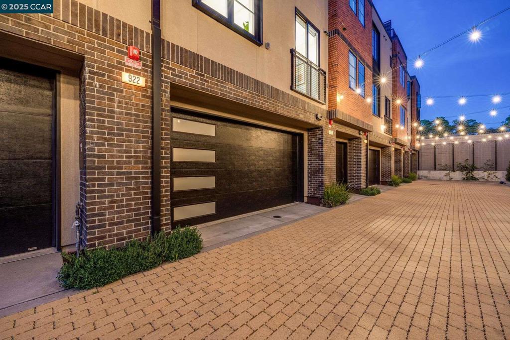 DOWNTOWN LAF - Residential