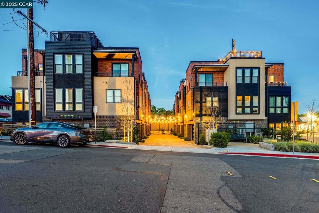 DOWNTOWN LAF - Residential