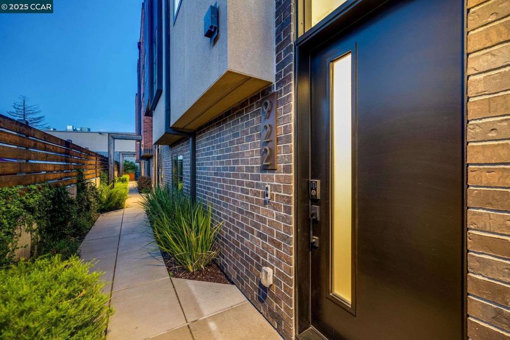 DOWNTOWN LAF - Residential