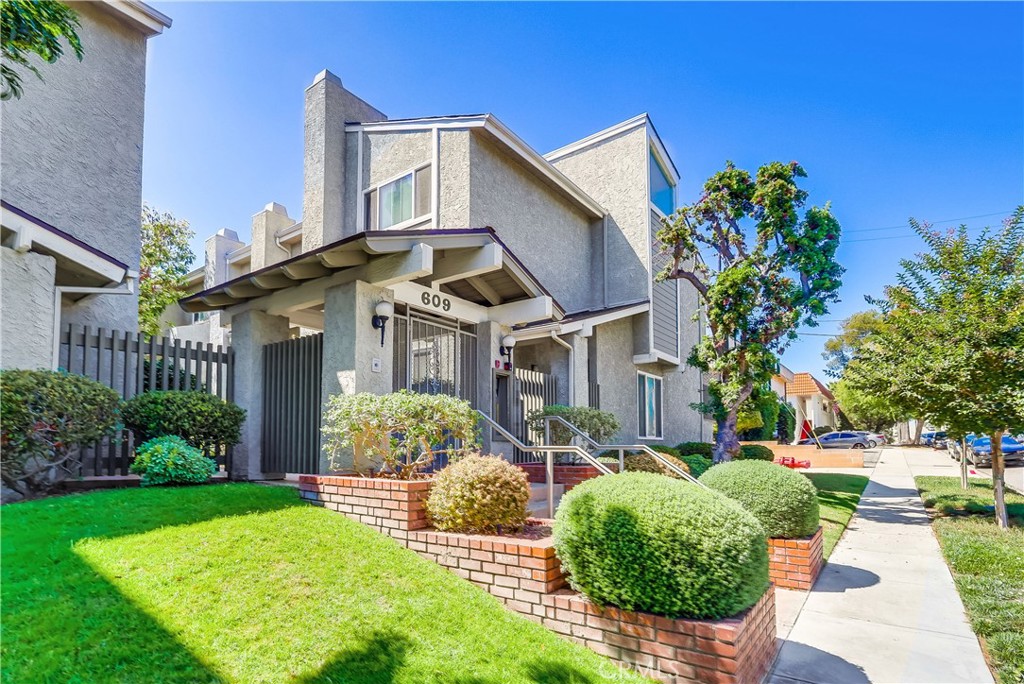 609 Meyer Lane 11