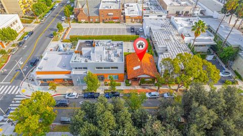 Photo of 208 S Louise Street, Glendale, CA 91205 (MLS # GD26102127)
