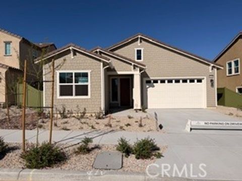 Photo of 6318 Rainy Pass Pass, Hesperia, CA 92345 (MLS # IG26058910)