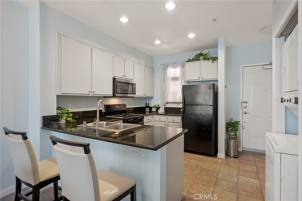 2742 cabrillo avenue 204