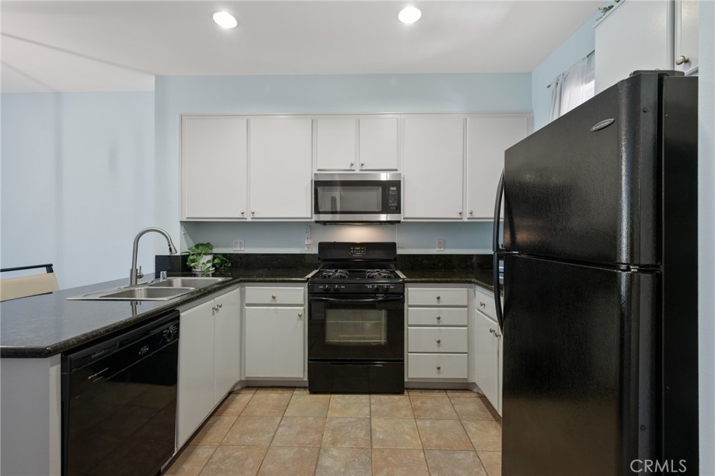 2742 cabrillo avenue 204