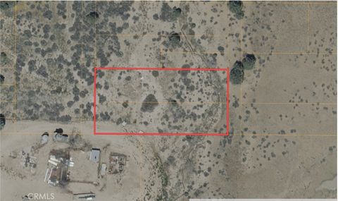 Photo of 17000 Spruce Trail, Frazier Park, CA 93225 (MLS # AR26063555)