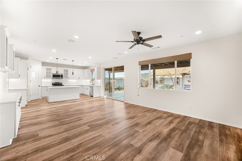 6954 N. Curtis Lane