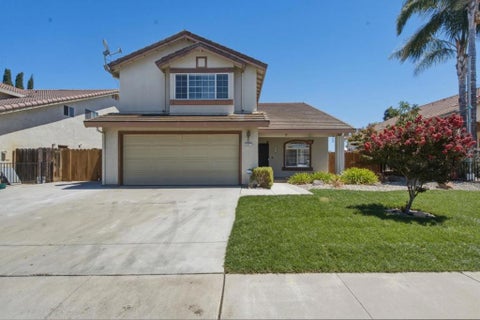 Photo of 1671 El Camino De Vida, Hollister, CA 95023 (MLS # ML82059696)