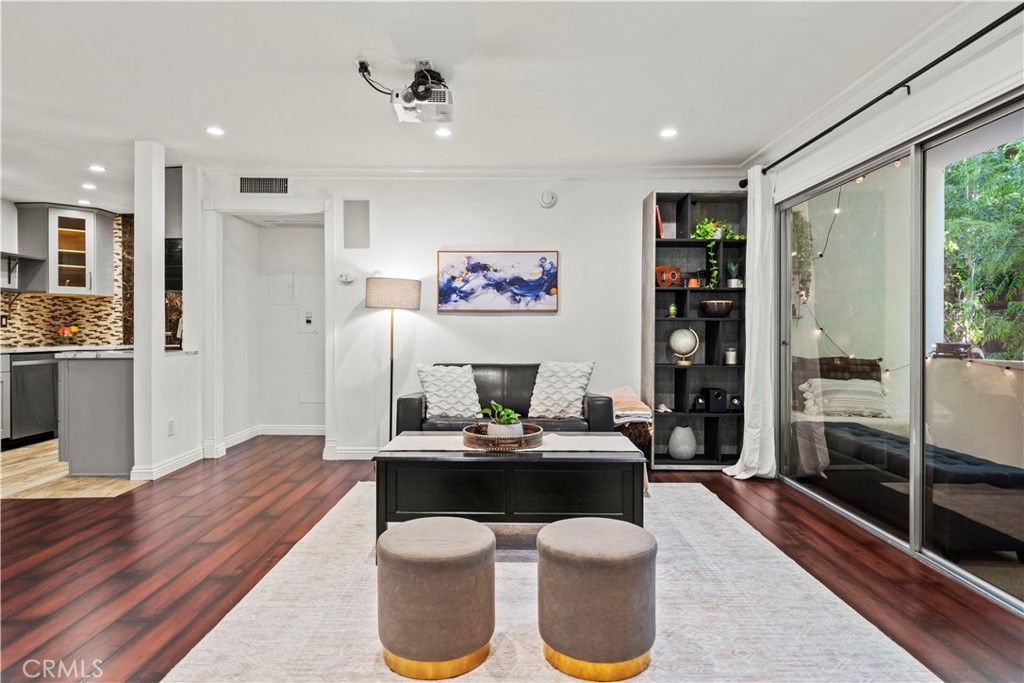 Photo of 5215 Balboa Boulevard #203, Encino, CA 91316 (MLS # SR25168309)