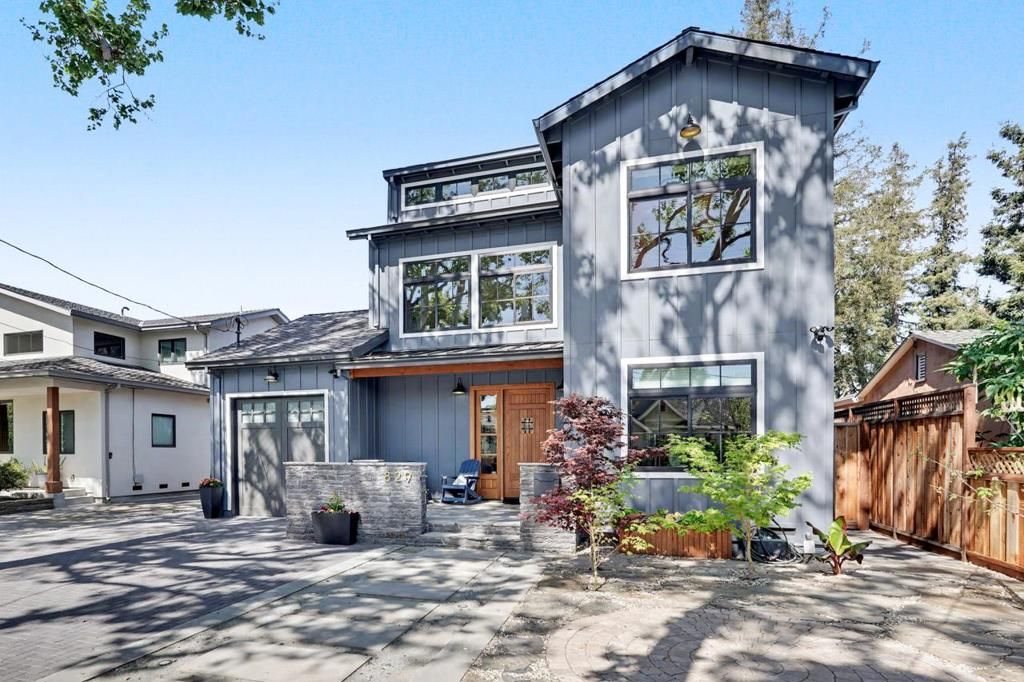 Photo of 829 Nevada Avenue, San Jose, CA 95125 (MLS # ML82039099)