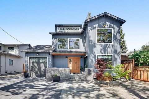 Photo of 829 Nevada Avenue, San Jose, CA 95125 (MLS # ML82039099)